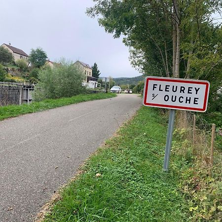 Les Ouches Apartment Fleurey-sur-Ouche Exterior photo